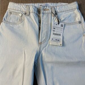 💕Zara Women’s Hi-rise full-length straight-leg jeans in a light wash Size 2 / 34